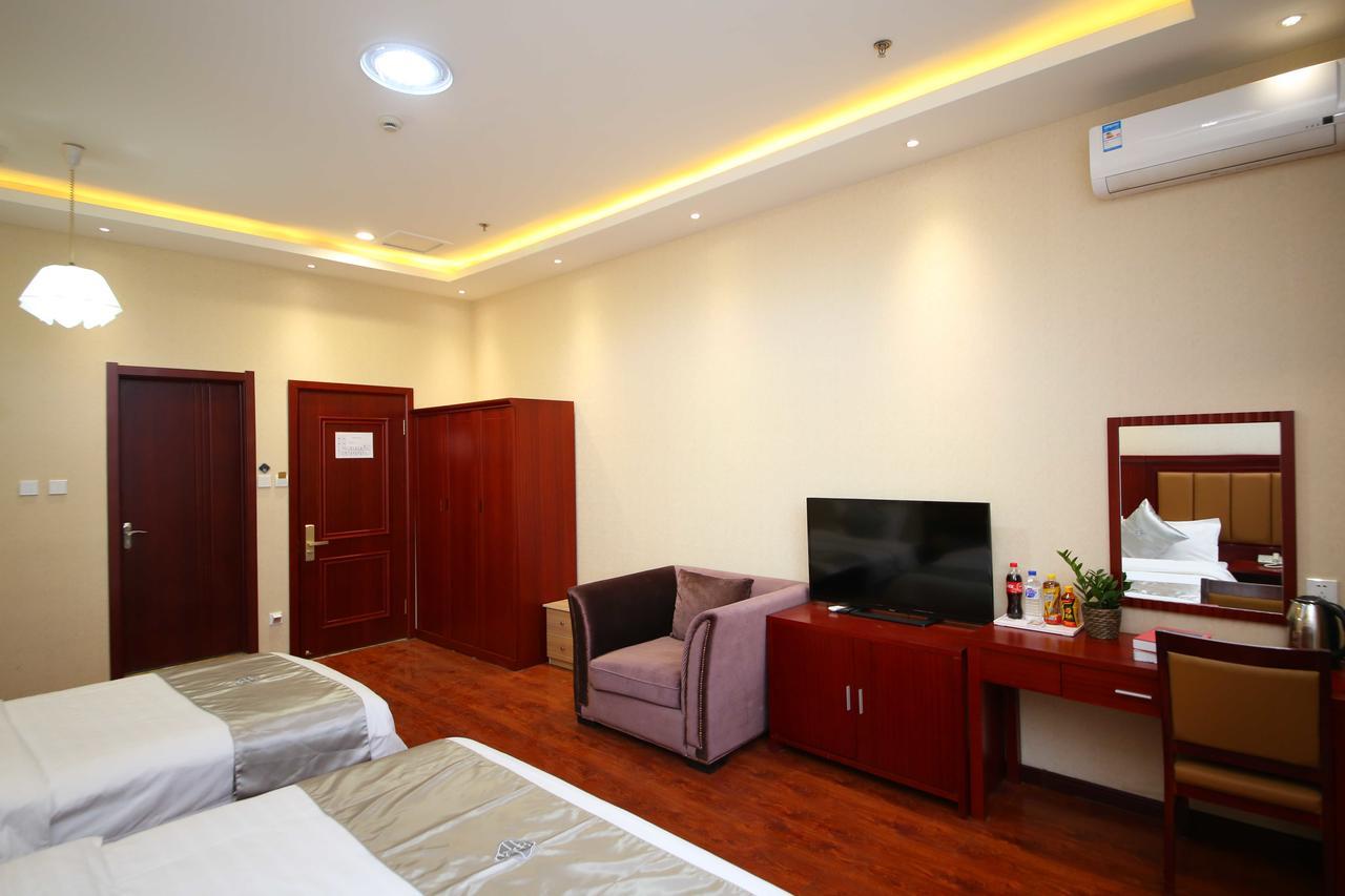 Chonpines Hotel צ'נגצ'ון מראה חיצוני תמונה