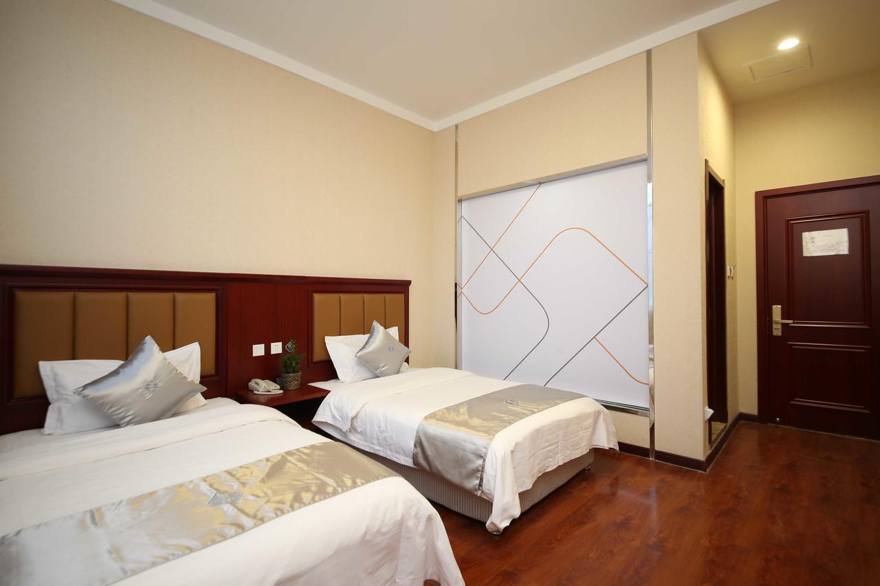 Chonpines Hotel צ'נגצ'ון מראה חיצוני תמונה