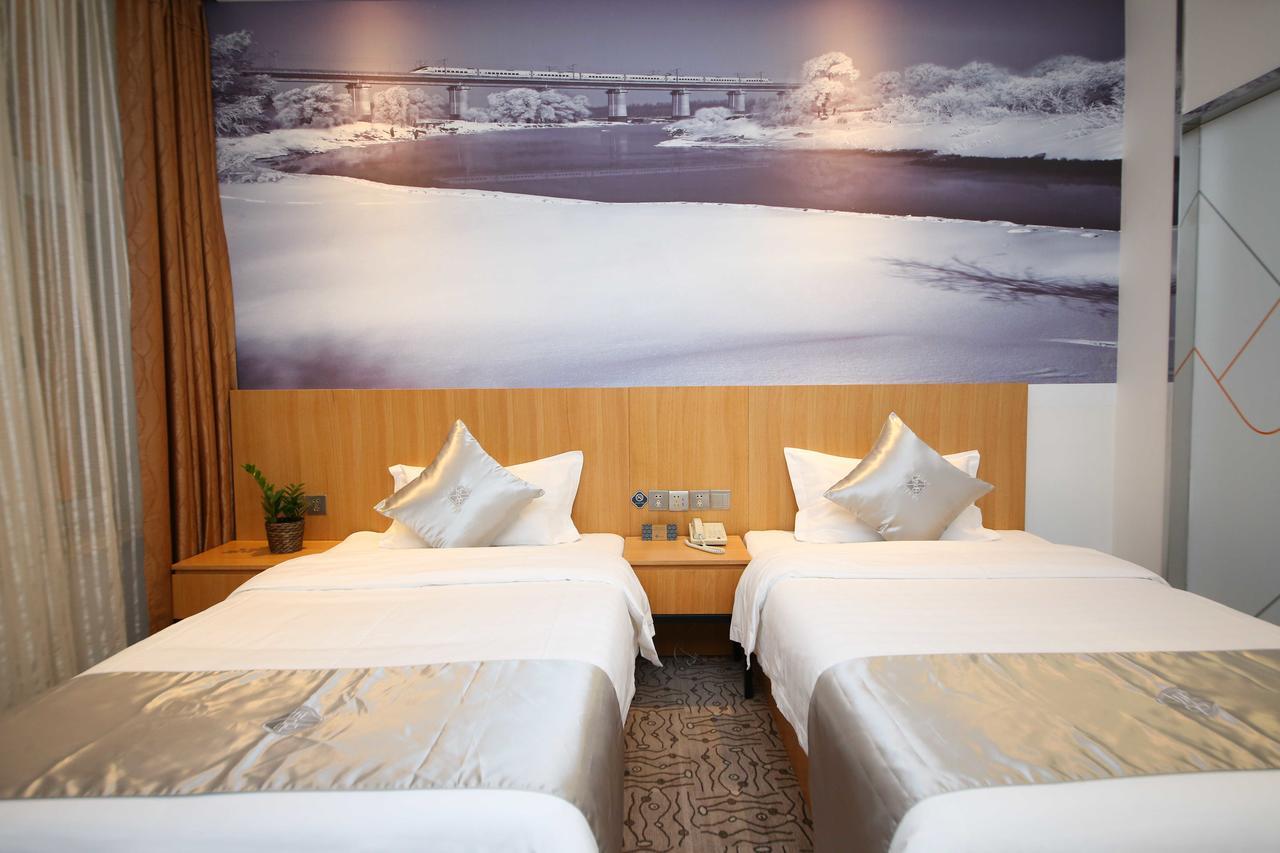 Chonpines Hotel צ'נגצ'ון מראה חיצוני תמונה